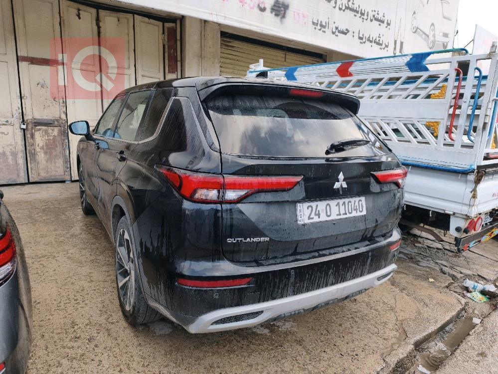 ميتسوبيشي اوتلاندر